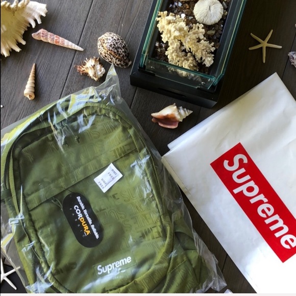 🔥🔥SUPREME- OLIVE BACKPACK🔥🔥 - Picture 2 of 8